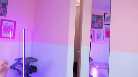 Camila  online show from September 18, 11:58 am