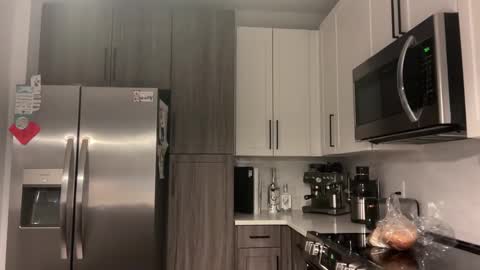 Snapshot of camiliakxoxo chatting on March 6, 12:32 am camiliakxoxo online show from March 6, 12:32 am