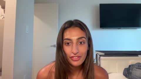 camiliakxoxo online show from July 30, 11:55 am