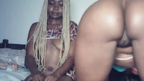 camiii online show from April 18, 7:58 pm