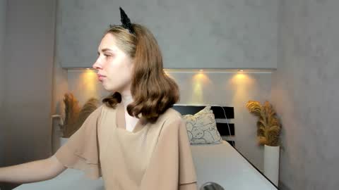 Snapshot of camilla_kelly chatting on September 12, 12:34 am Camilla online show from September 12, 12:34 am
