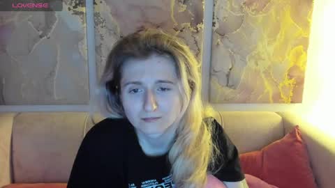 camilladreamer online show from April 17, 10:34 pm