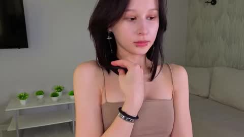 May online show from March 31, 2:01 am