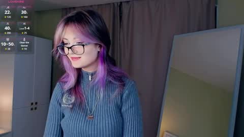 Emily online show from April 9, 3:50 pm