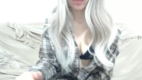 CamilleBunny online show from January 15, 4:32 am