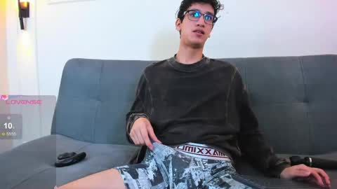 Camilo online show from April 21, 3:02 am