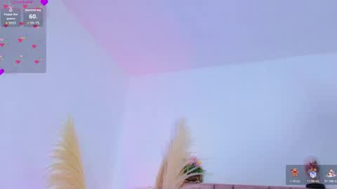 camiluxe online show from December 18, 8:59 pm