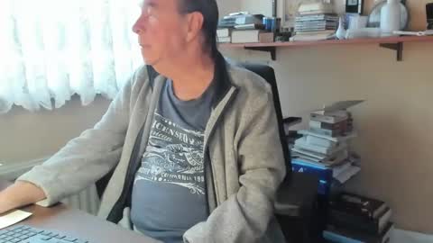 Snapshot of cammee chatting on February 15, 7:49 am Cammee online show from February 15, 7:49 am