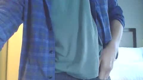 Snapshot of cammyman6900 chatting on November 1, 8:19 pm cammyman6900 online show from November 1, 8:19 pm