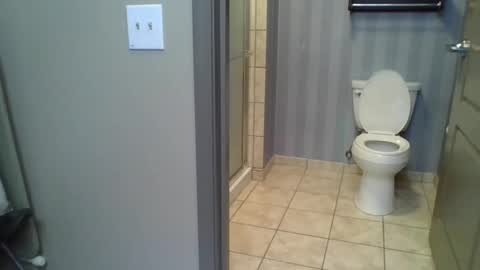 Snapshot of cammyman6900 chatting on January 18, 9:34 pm cammyman6900 online show from January 18, 9:34 pm