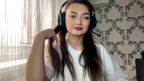 Kate online show from November 11, 8:05 am