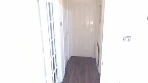 candi smokes online show from April 3, 1:07 pm