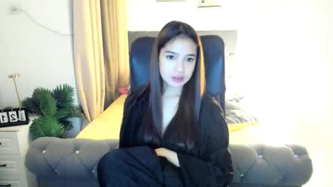 candiceferragamo online show from June 6, 6:36 pm