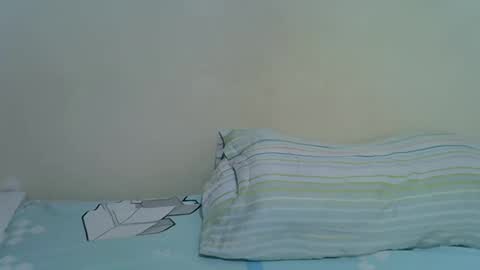 candiemaya online show from April 19, 6:36 am