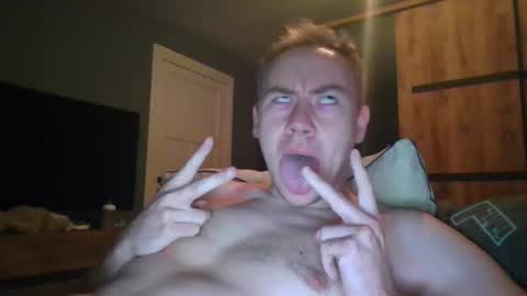 candy_boy_xoxo online show from December 21, 9:38 am