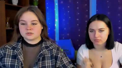 candy flossie1 online show from February 6, 8:00 pm