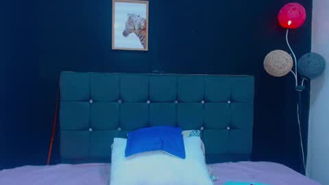 Snapshot of candy_lux_ chatting on October 19, 9:08 pm Candy online show from October 19, 9:08 pm