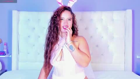 Candy  online show from May 11, 8:17 pm