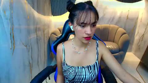 Candy  online show from April 23, 3:03 am