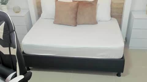 CANDY online show from November 18, 7:17 pm