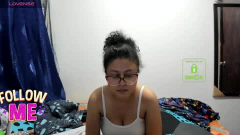 candy_val online show from May 17, 6:55 am