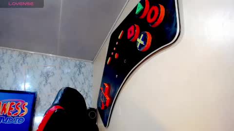 candy_walker__ online show from June 4, 10:38 pm