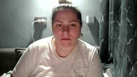 Laura online show from December 3, 7:03 pm