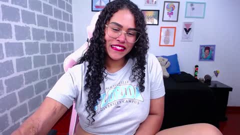 Karen online show from December 2, 9:23 pm