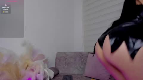 Candy online show from April 17, 1:41 am