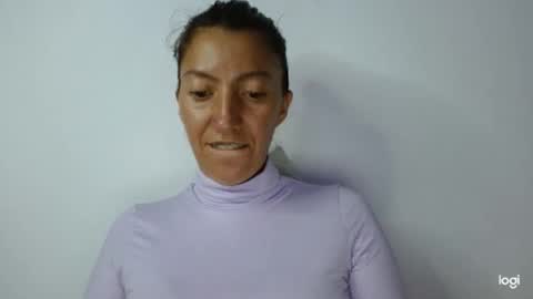 candymilfff online show from December 14, 10:05 pm