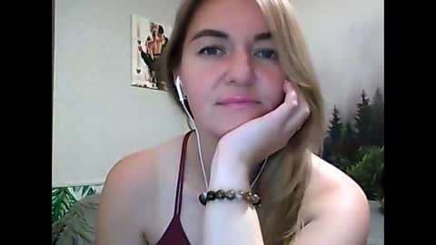 Daisy online show from September 13, 10:12 pm