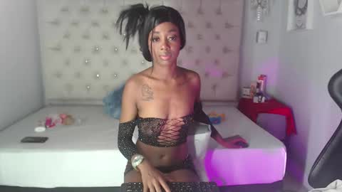 Candy Ebony online show from November 8, 6:05 am