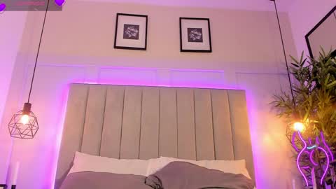 candyyvega online show from April 9, 9:42 pm