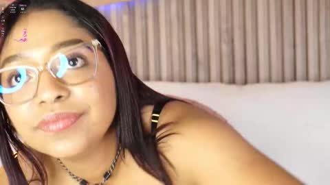 Canela Hot  online show from March 26, 12:54 pm