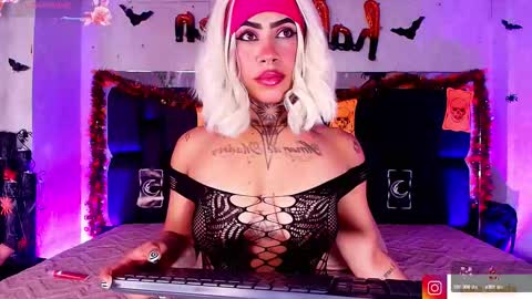 Aura  online show from October 16, 12:16 pm