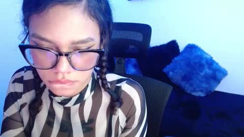 canela_s1 online show from January 7, 9:42 pm