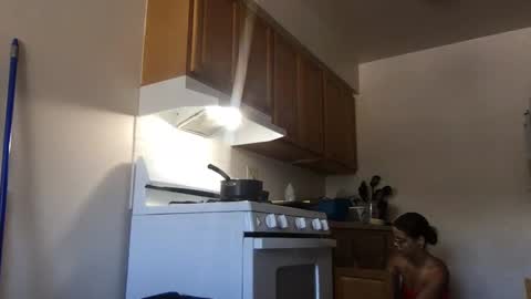     online show from September 8, 5:01 pm