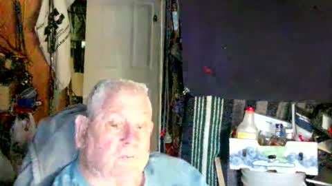 canoelicker69 online show from February 27, 8:45 pm