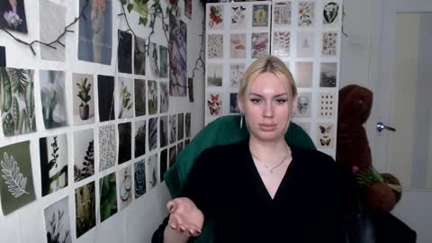 Capricious Scorpio Afa online show from April 7, 5:15 pm