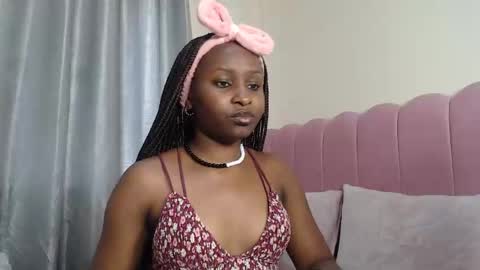 Snapshot of caramel_chocolate01 chatting on October 23, 9:00 am caramel online show from October 23, 9:00 am