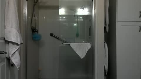 Caressluving online show from January 30, 2:49 am