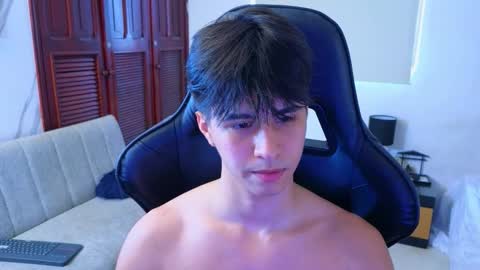 carl_dixon online show from January 6, 6:45 pm