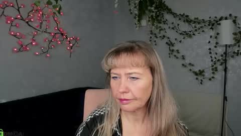 Carla Vogue online show from December 1, 10:46 am