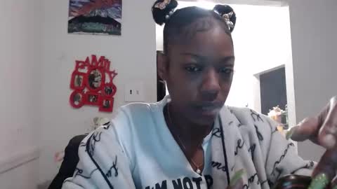 Carlie online show from February 28, 4:05 am