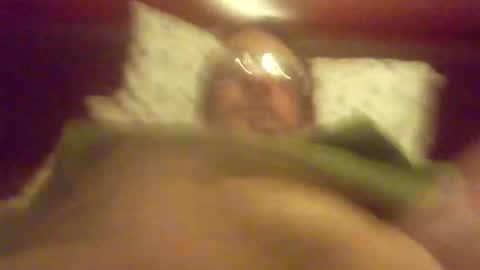 Snapshot of carlitito1 chatting on December 18, 5:00 pm carlitito1 online show from December 18, 5:00 pm