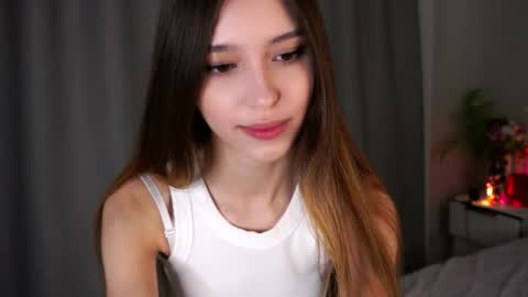 Emily online show from April 1, 4:13 am