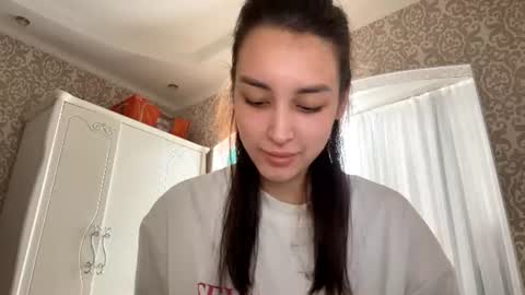 Kim online show from June 20, 6:08 am