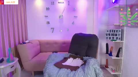 Caro Fisher online show from December 1, 12:47 pm