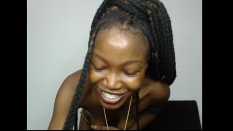 caroline online show from April 25, 4:36 am