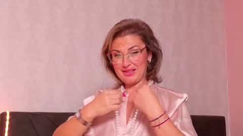 CaroJhones online show from September 19, 12:09 pm